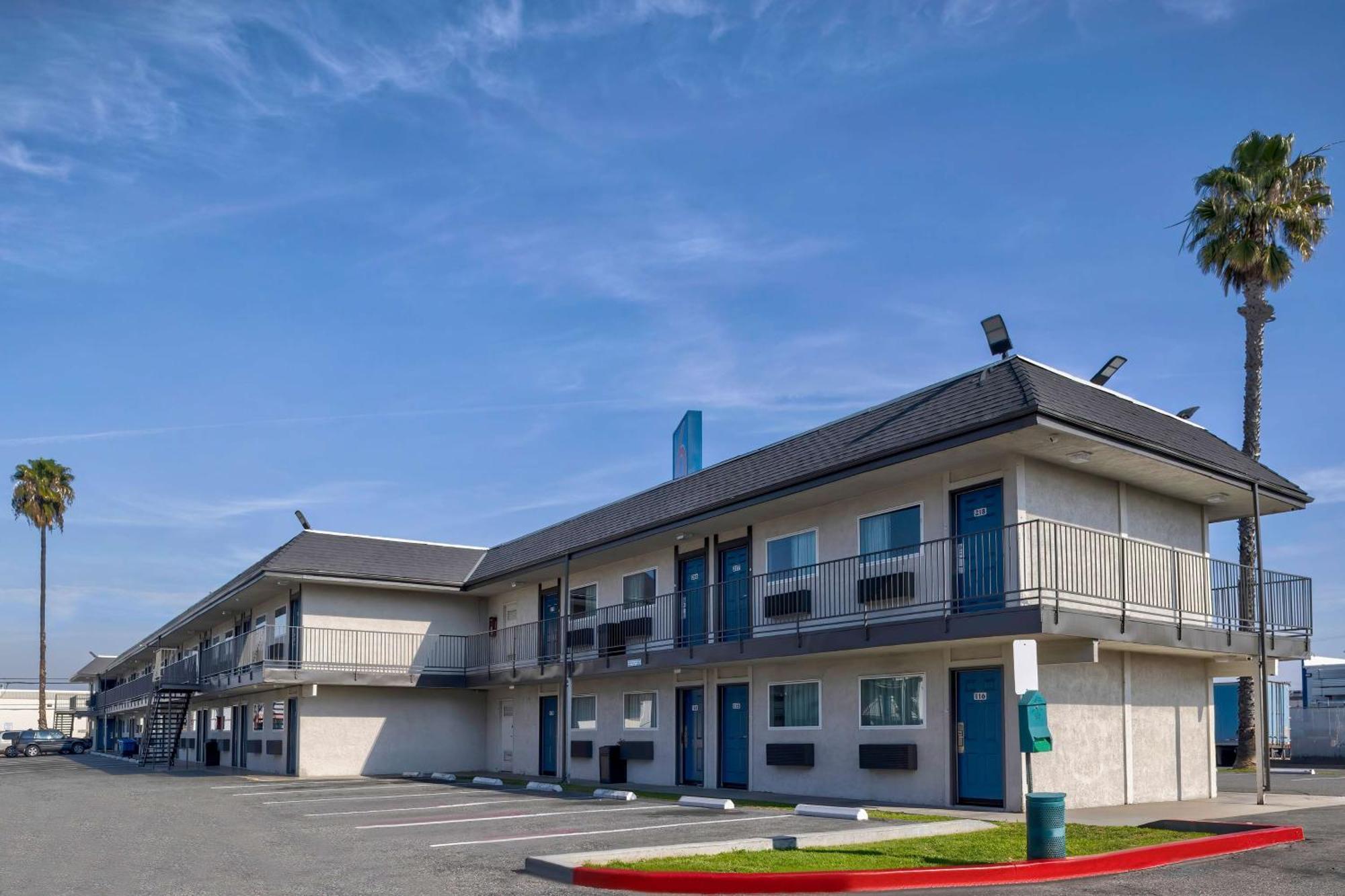 Motel 6-Anaheim, Ca - Fullerton East Zewnętrze zdjęcie