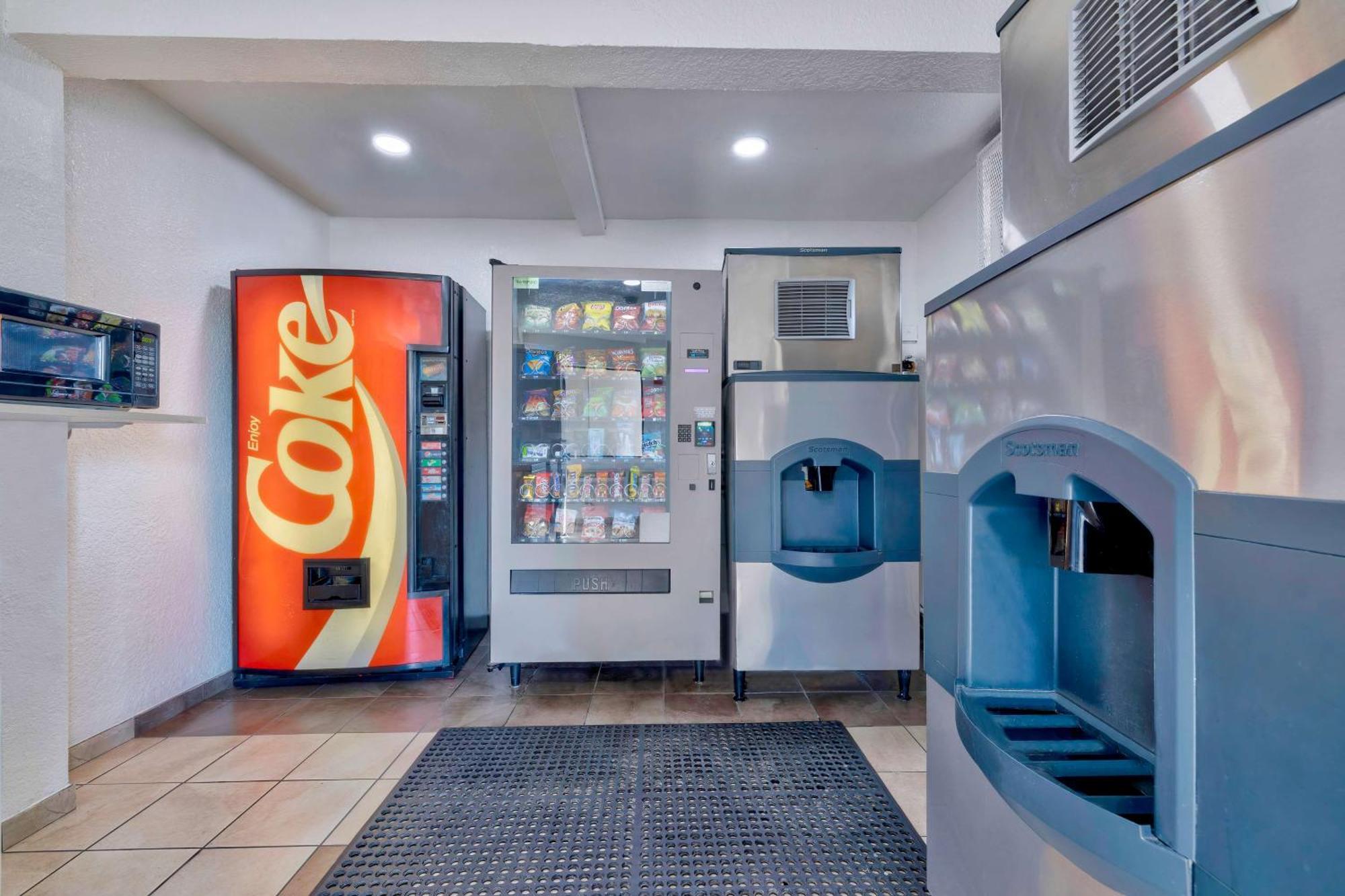 Motel 6-Anaheim, Ca - Fullerton East Zewnętrze zdjęcie