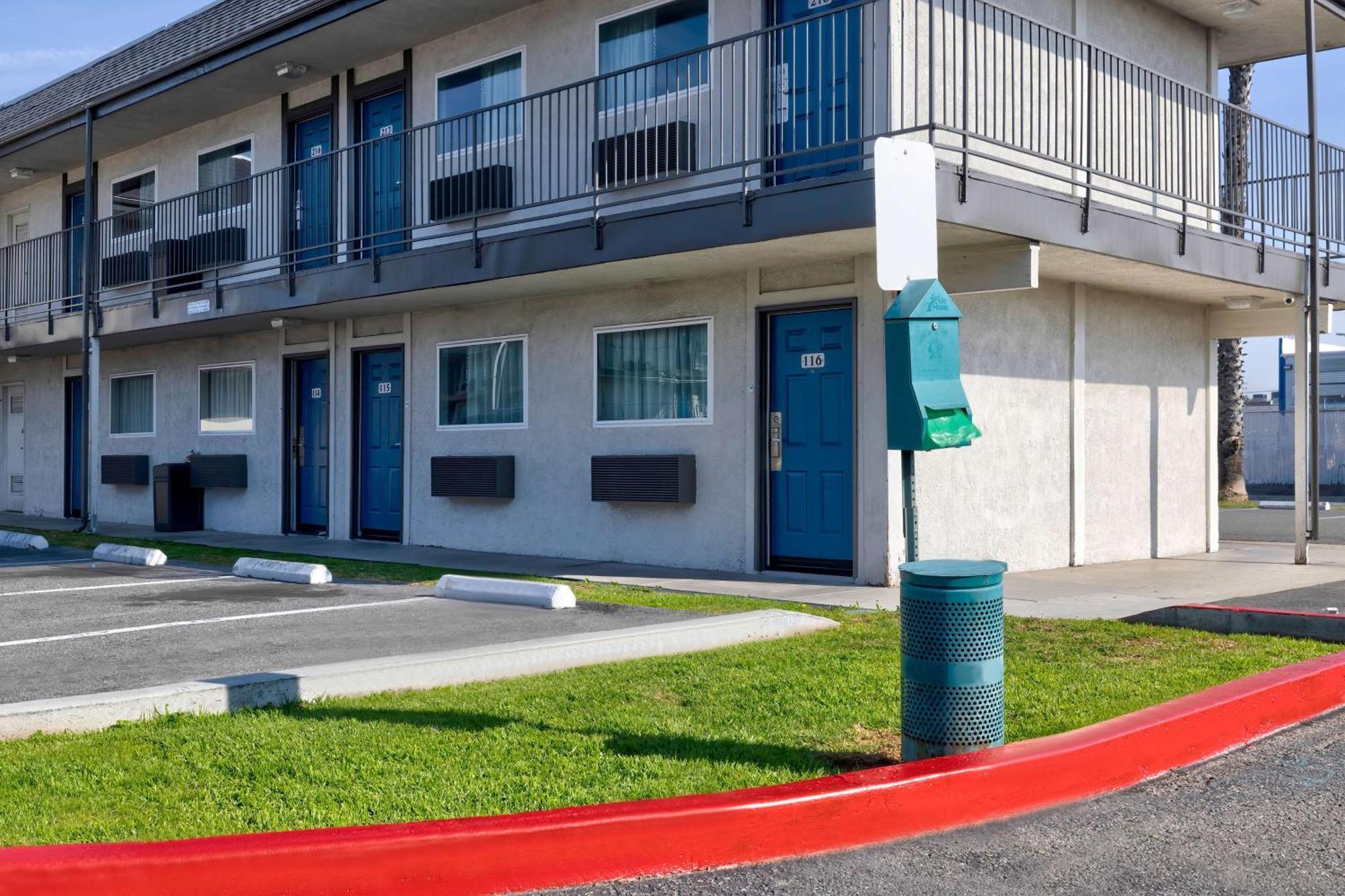 Motel 6-Anaheim, Ca - Fullerton East Zewnętrze zdjęcie