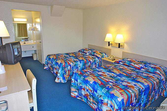 Motel 6-Anaheim, Ca - Fullerton East Zewnętrze zdjęcie