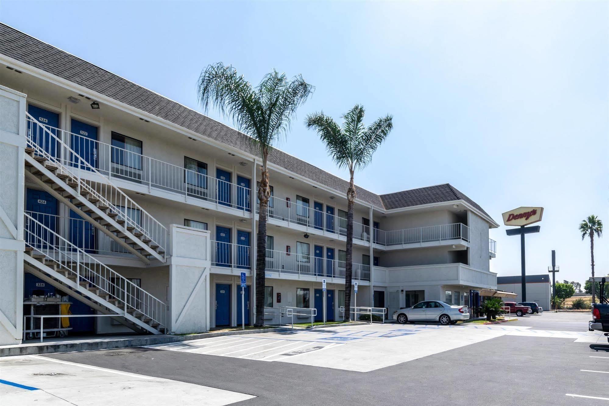 Motel 6-Anaheim, Ca - Fullerton East Zewnętrze zdjęcie
