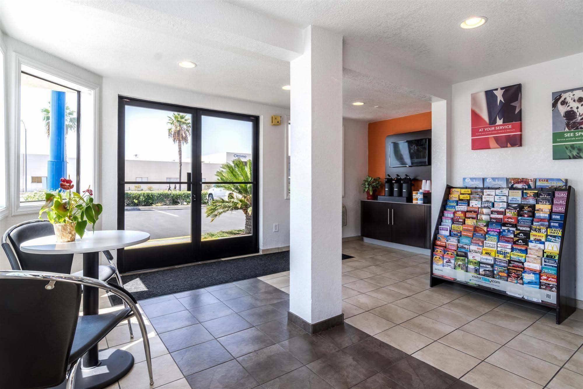 Motel 6-Anaheim, Ca - Fullerton East Zewnętrze zdjęcie