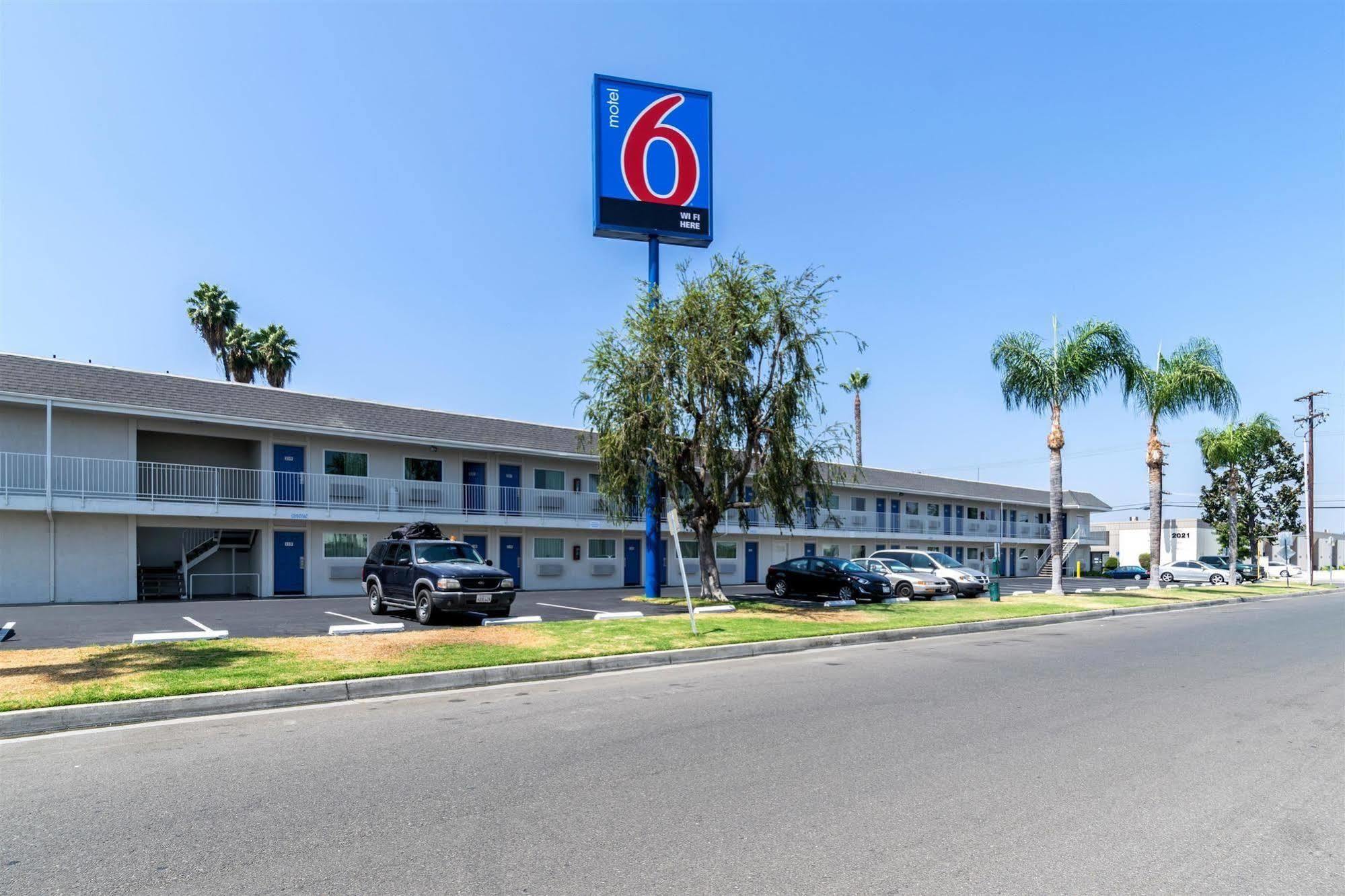 Motel 6-Anaheim, Ca - Fullerton East Zewnętrze zdjęcie