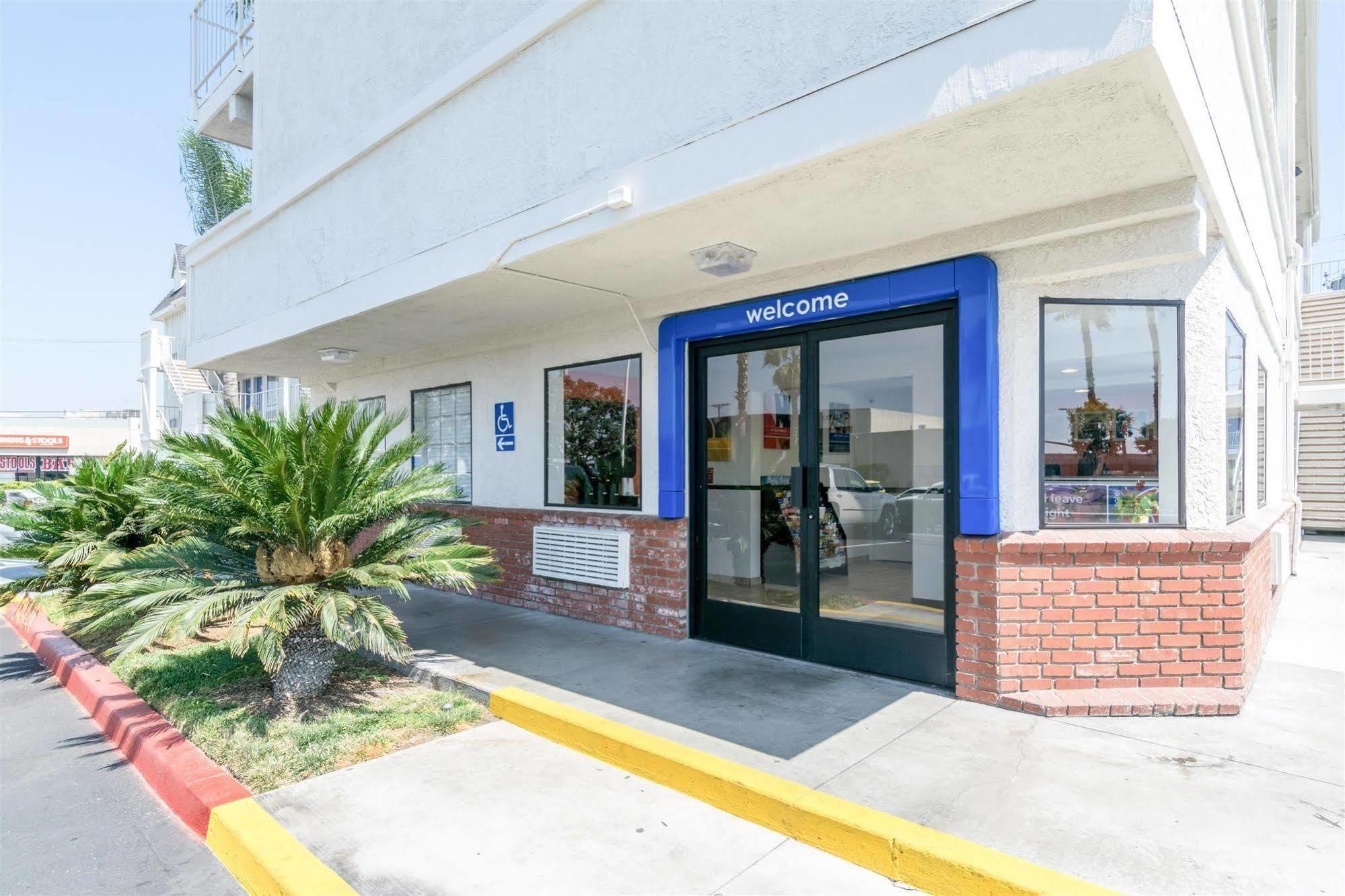 Motel 6-Anaheim, Ca - Fullerton East Zewnętrze zdjęcie
